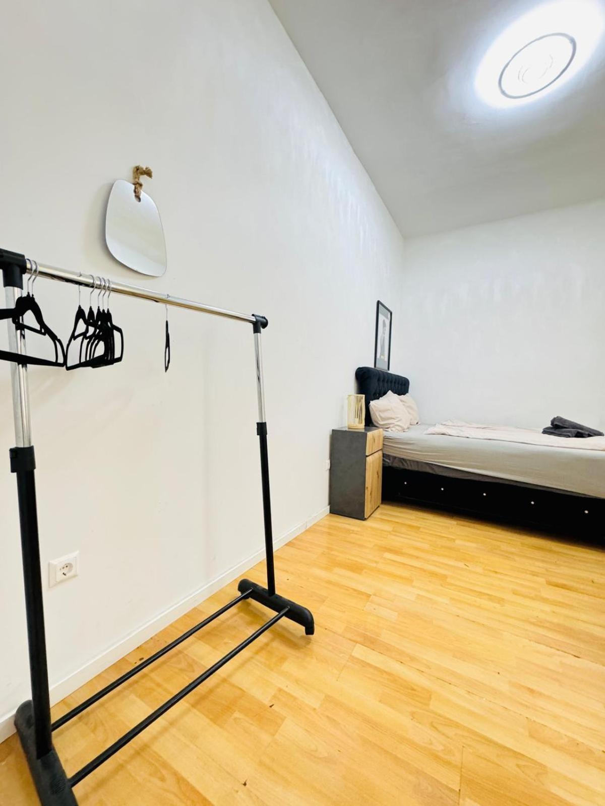 Comfy Rooms In A Shared Apt, 8Min To Rathausplatz Vienna Esterno foto