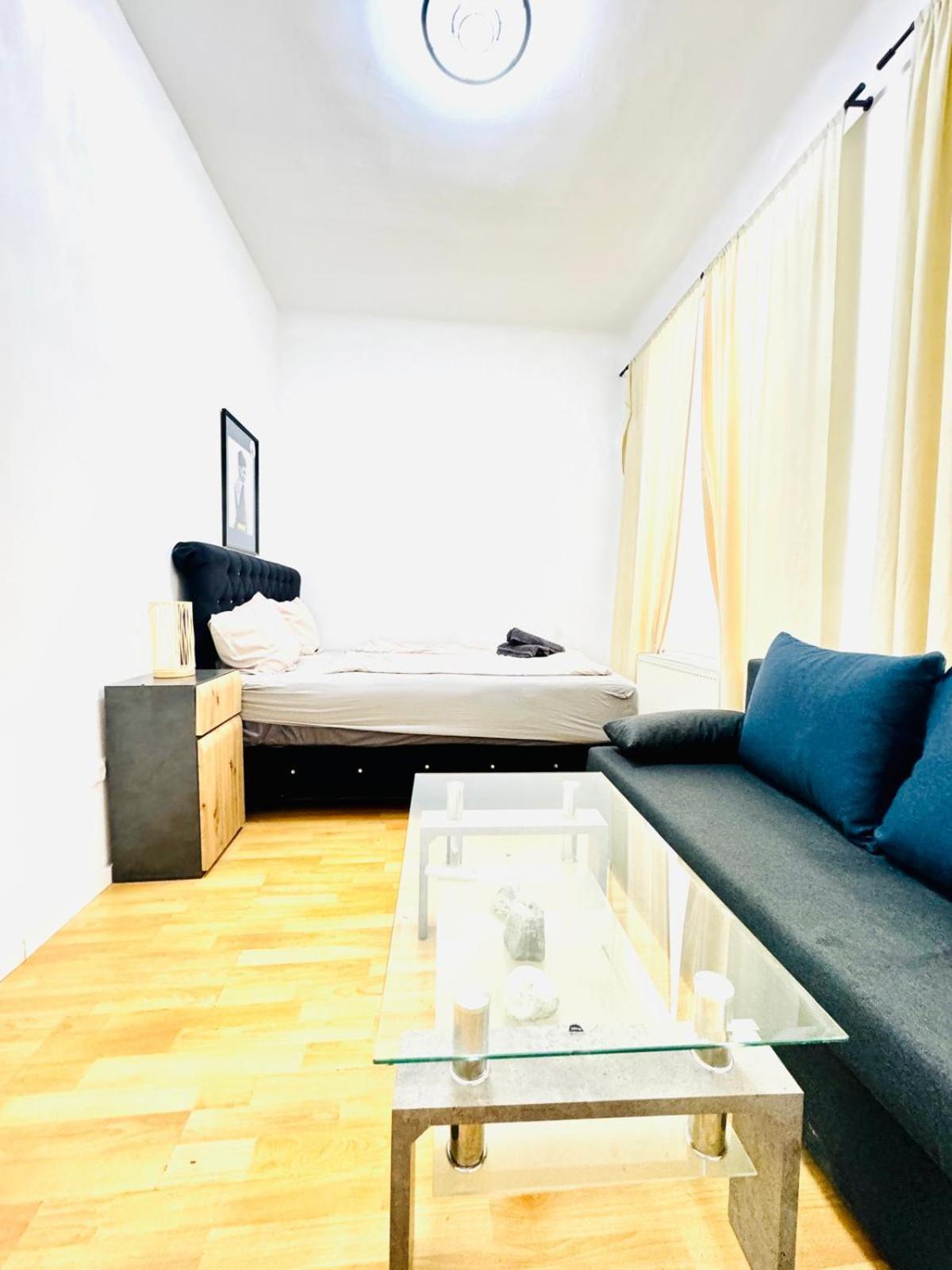 Comfy Rooms In A Shared Apt, 8Min To Rathausplatz Vienna Esterno foto