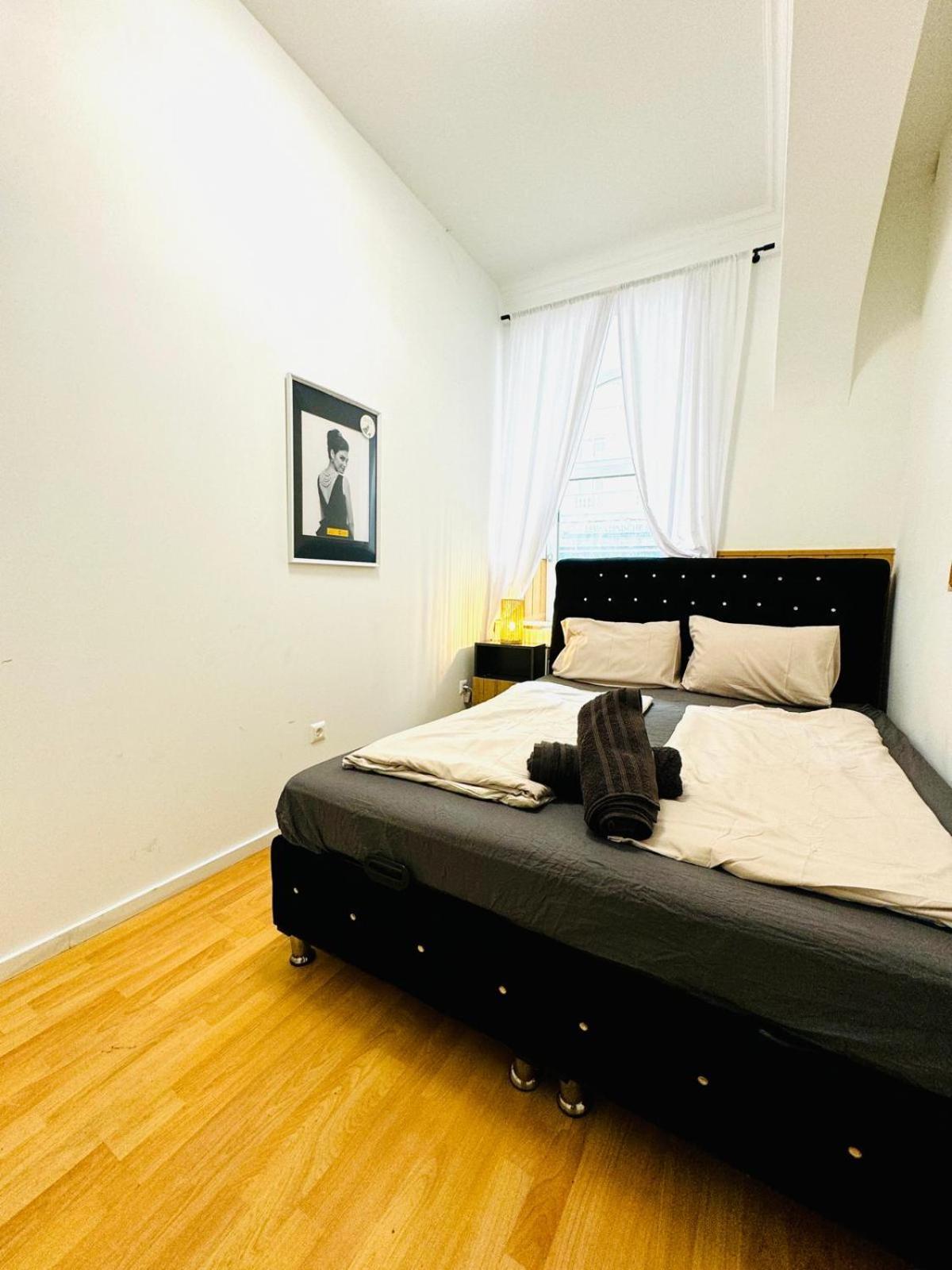 Comfy Rooms In A Shared Apt, 8Min To Rathausplatz Vienna Esterno foto