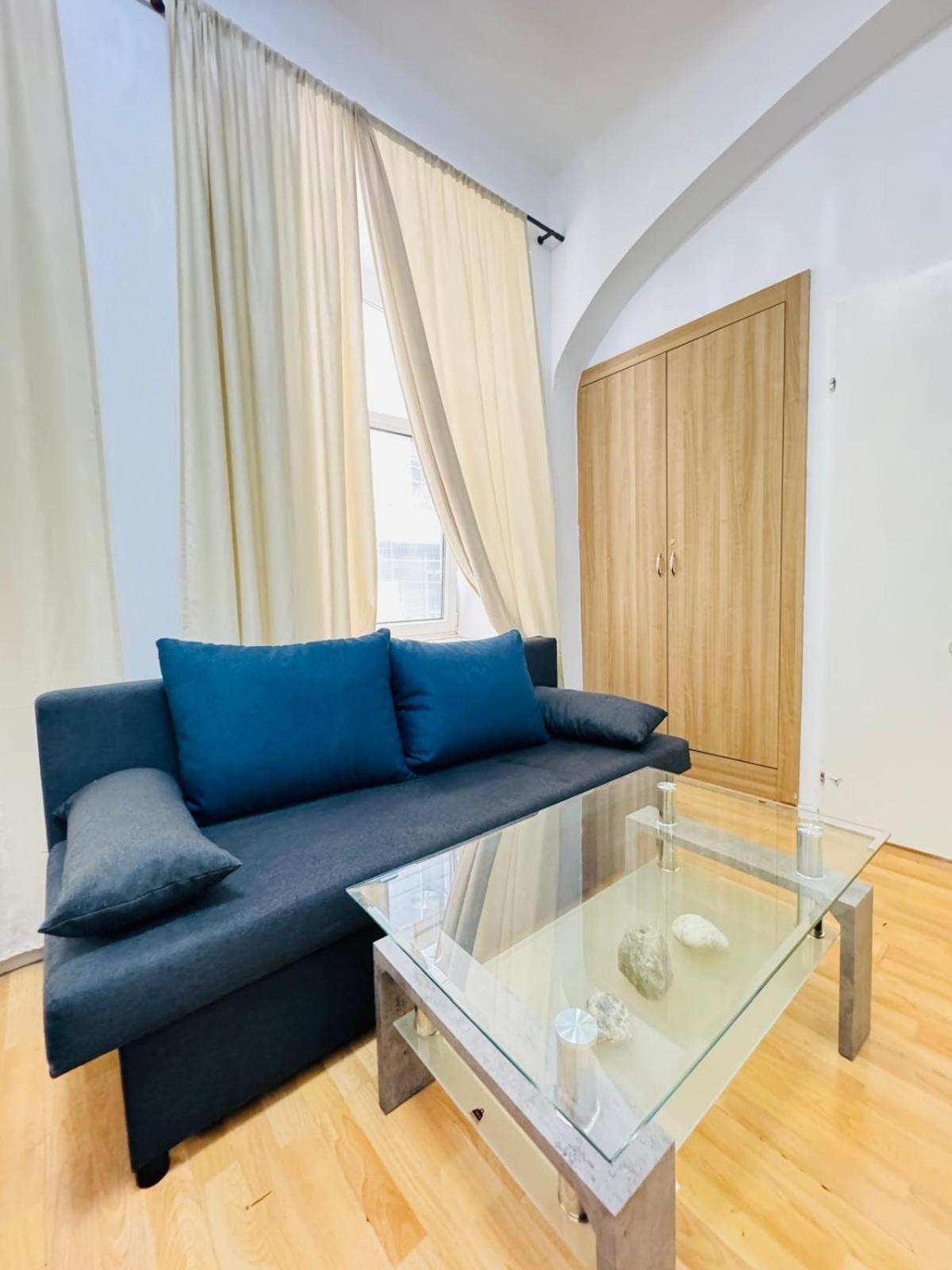 Comfy Rooms In A Shared Apt, 8Min To Rathausplatz Vienna Esterno foto