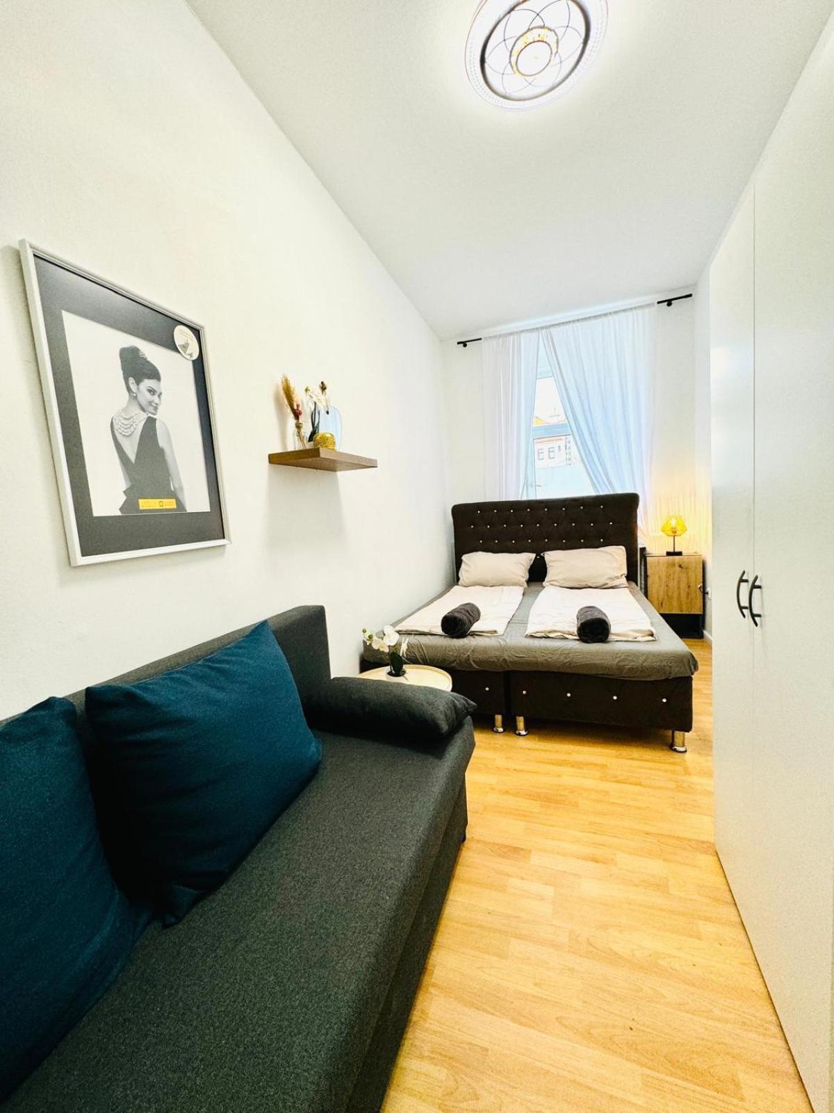 Comfy Rooms In A Shared Apt, 8Min To Rathausplatz Vienna Esterno foto