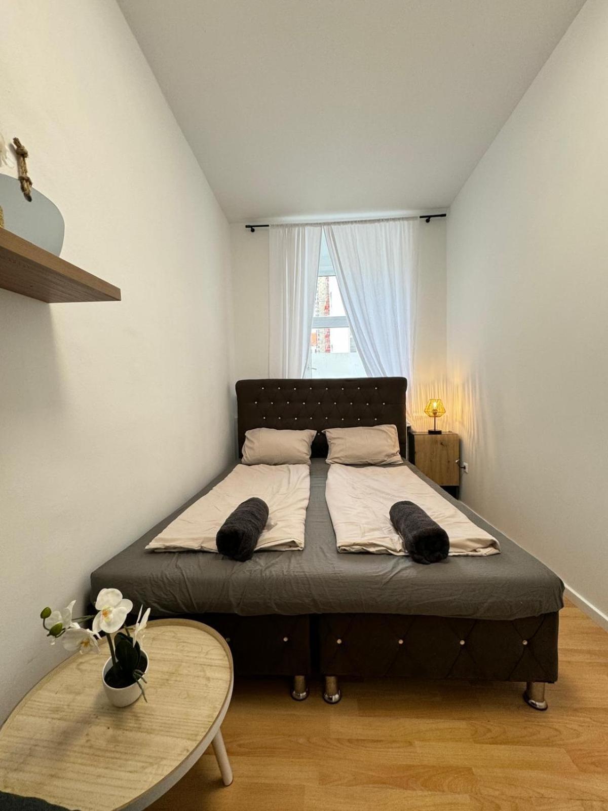 Comfy Rooms In A Shared Apt, 8Min To Rathausplatz Vienna Esterno foto