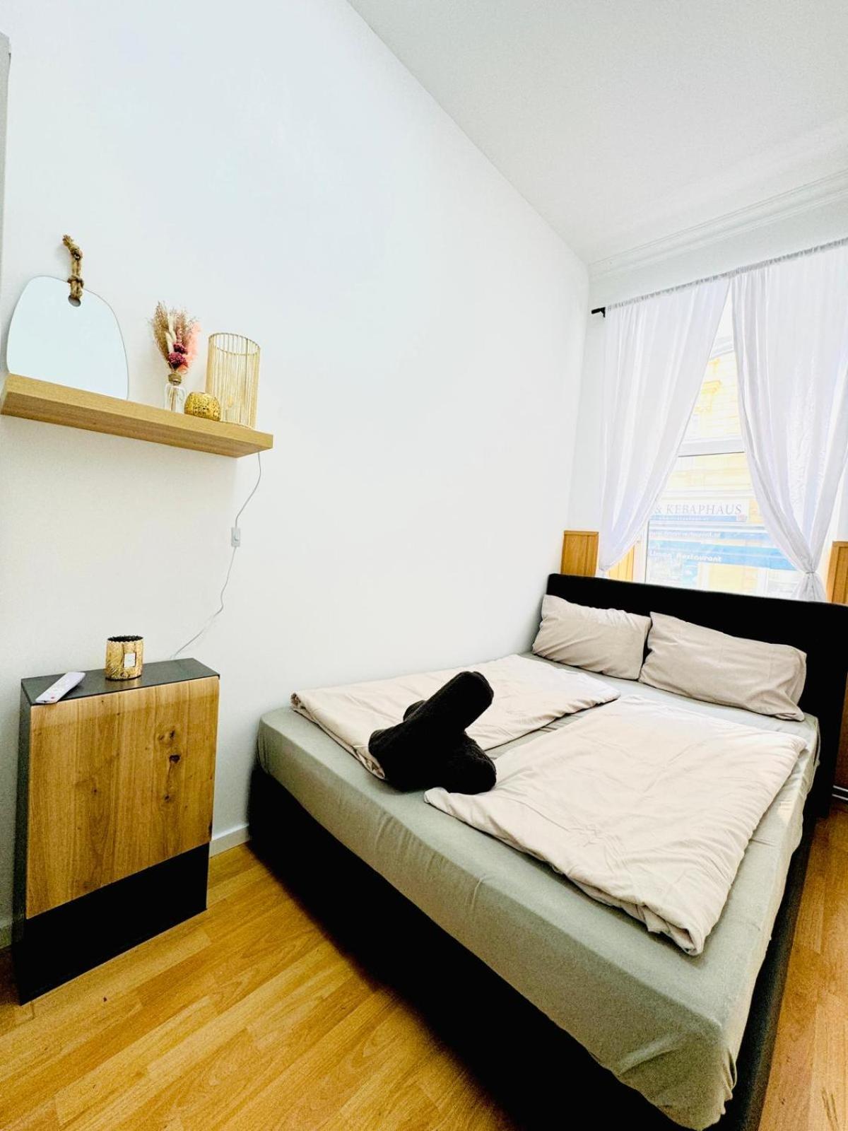 Comfy Rooms In A Shared Apt, 8Min To Rathausplatz Vienna Esterno foto