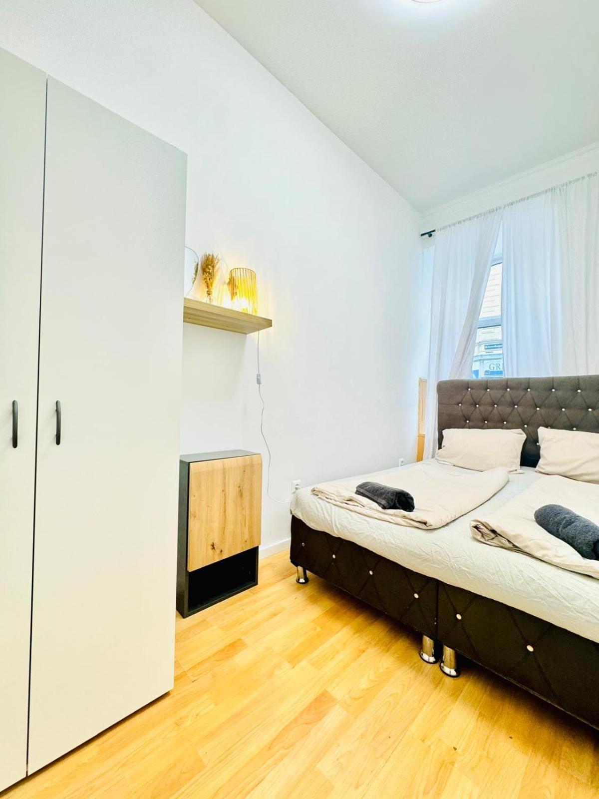 Comfy Rooms In A Shared Apt, 8Min To Rathausplatz Vienna Esterno foto