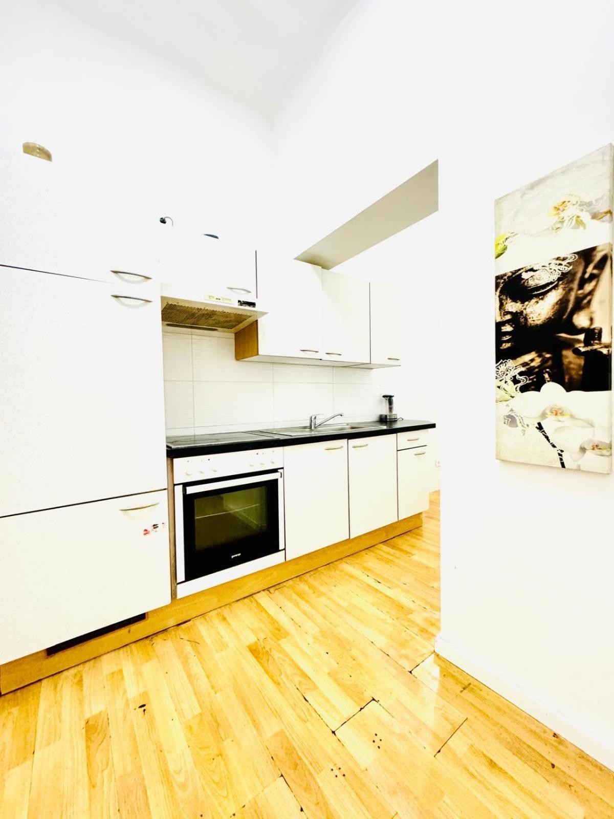 Comfy Rooms In A Shared Apt, 8Min To Rathausplatz Vienna Esterno foto