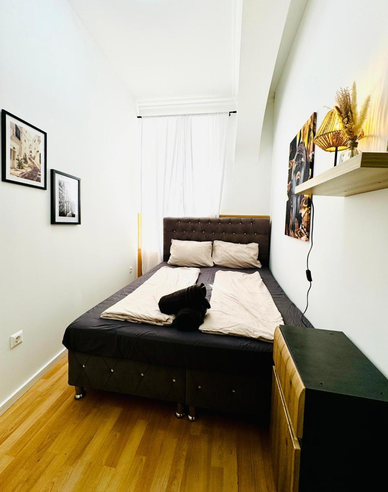 Comfy Rooms In A Shared Apt, 8Min To Rathausplatz Vienna Esterno foto