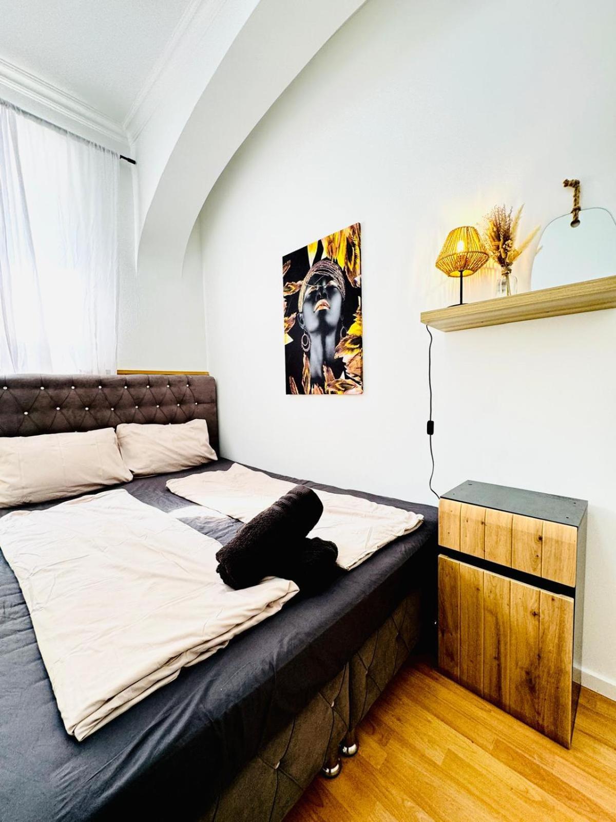 Comfy Rooms In A Shared Apt, 8Min To Rathausplatz Vienna Esterno foto