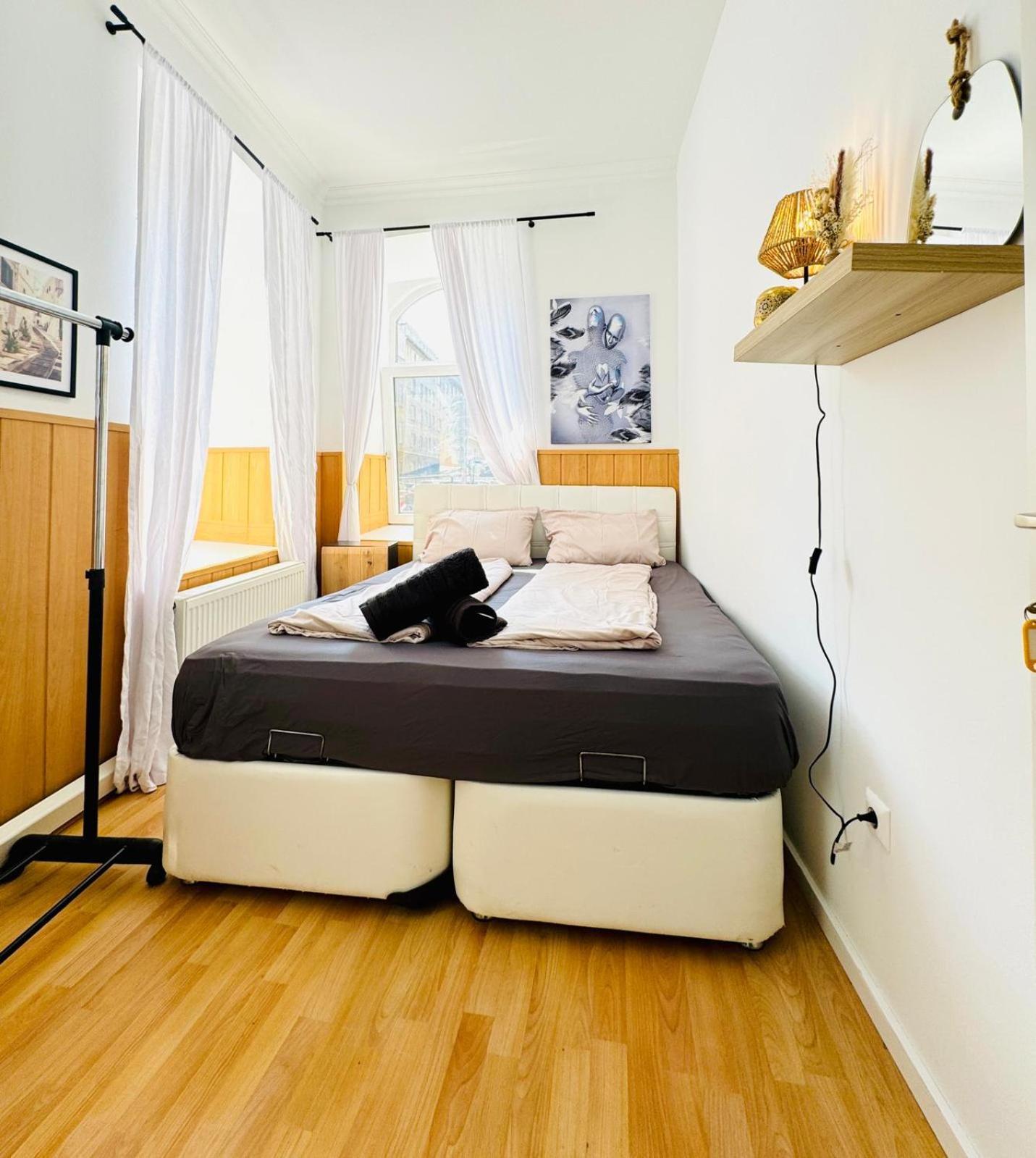 Comfy Rooms In A Shared Apt, 8Min To Rathausplatz Vienna Esterno foto